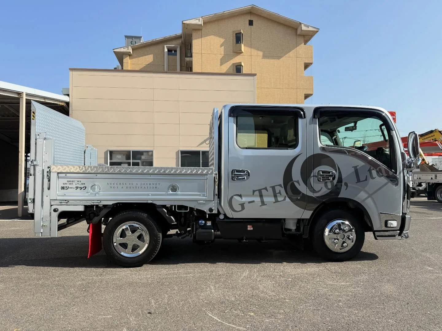 テールゲート車✨